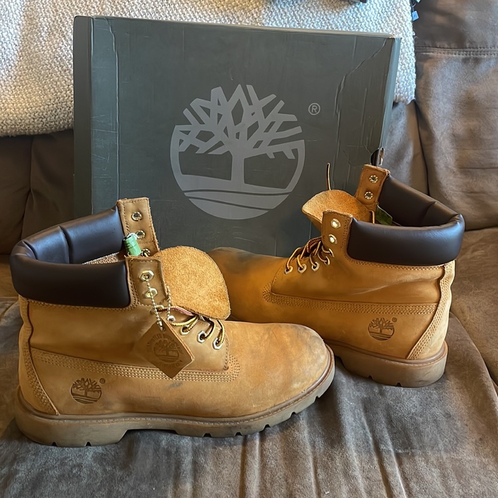 Timberland Tan Nubuck boots